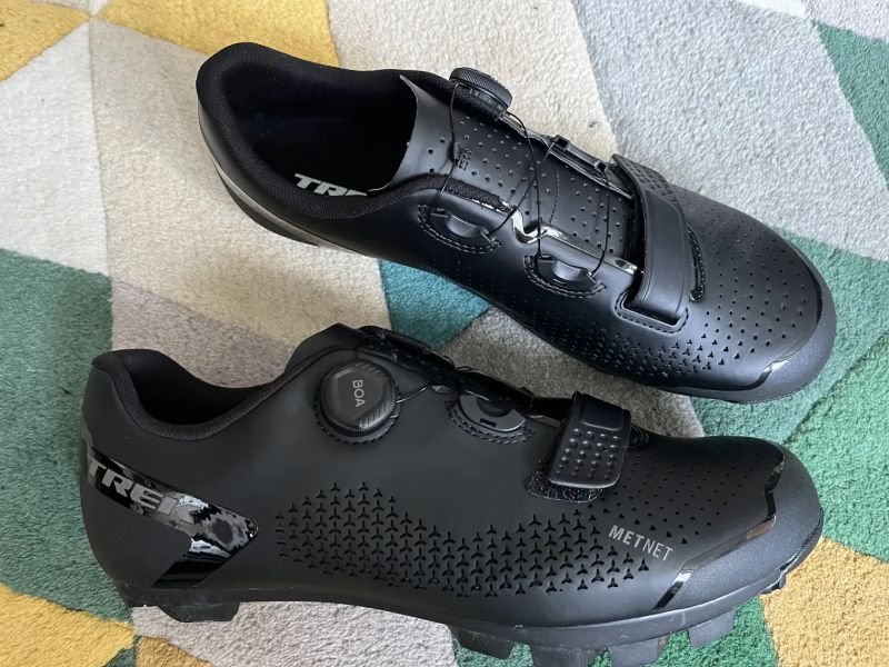 Cyklisticke MTB tretry Trek Foray, vel.46 (nove)