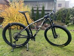 MRX Carbon