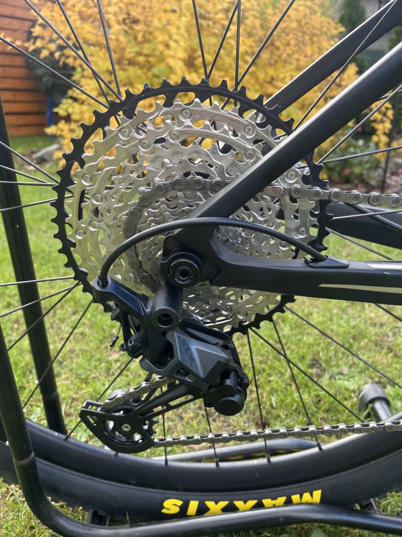 MRX Carbon