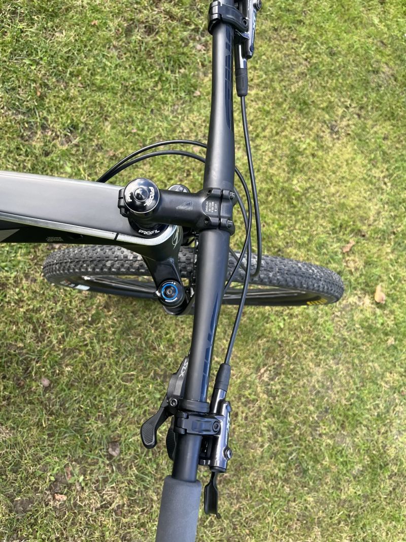 MRX Carbon