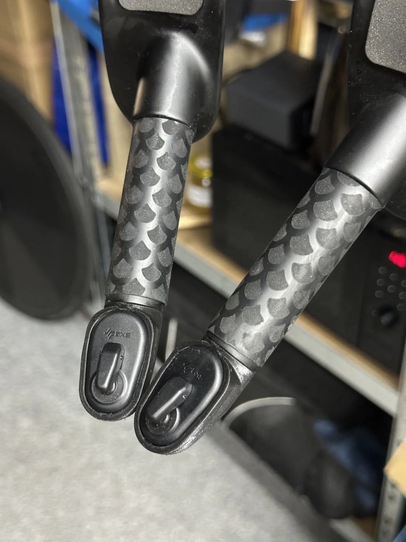 držáky pro Sram wireless AXS blips na triatlonové kolo