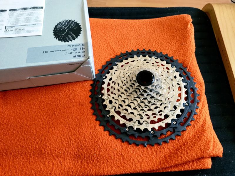 Novinka Kazeta Shimano Deore XT Cs-M8200 12s 10-51z.
