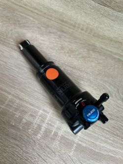 Tlumič Fox Nude pro kolo Scott Spark RC 100mm 2017-21