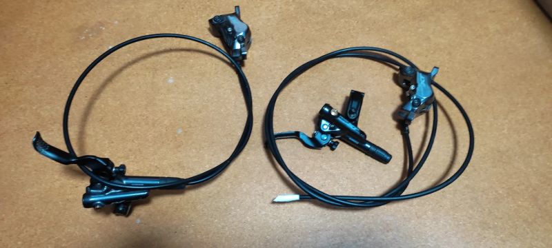 Shimano XT XBR-M8120 - 4 písty