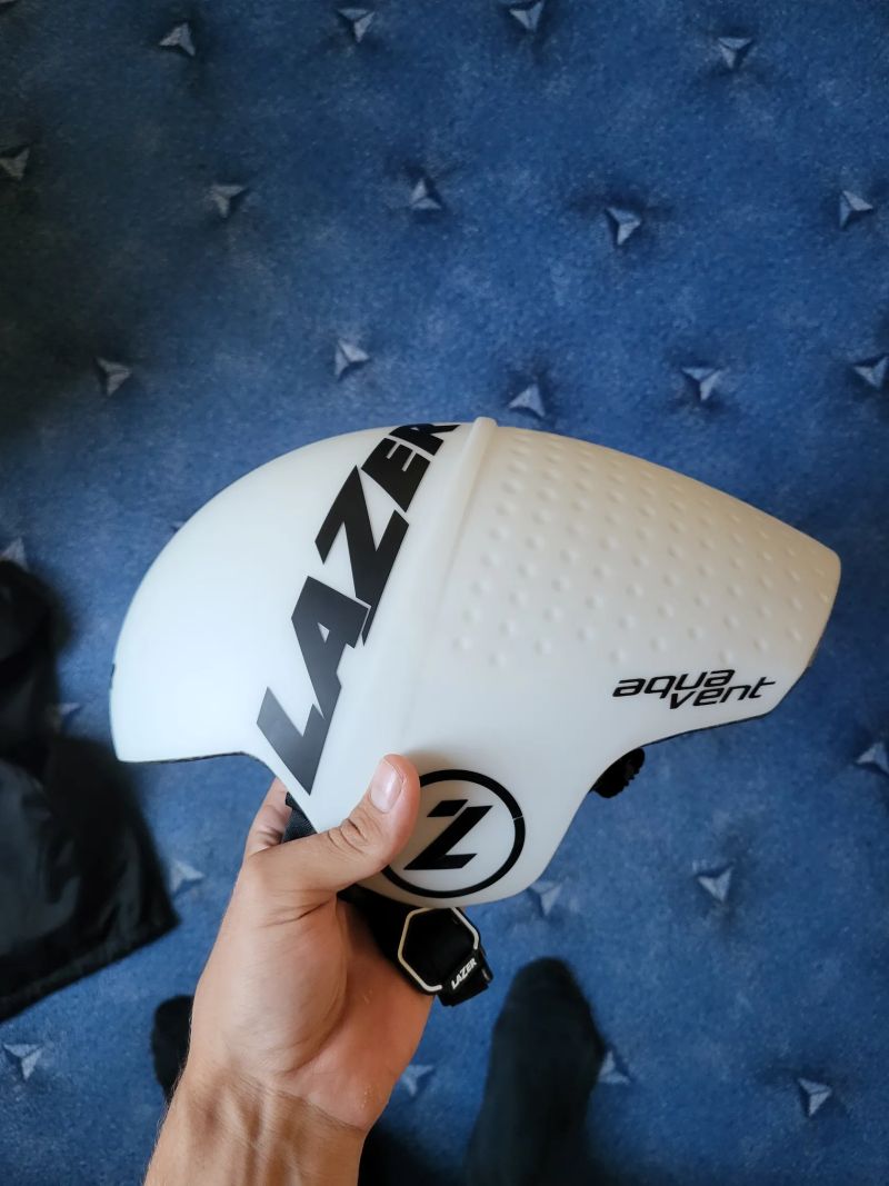 Čadovkářská helma Lazer