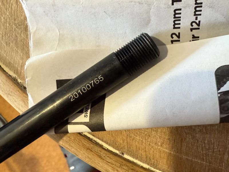 Syntace X-12 Axle Adapter - adaptér Thule Chariot na pevnou osu