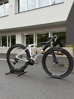 Canyon Grail CF SLX 8 AXS 2025