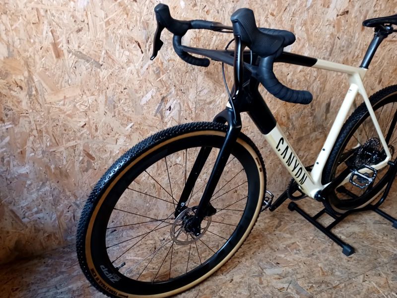 Canyon GRAIL CF SL AXS, SRAM Rival eTap, velikost L
