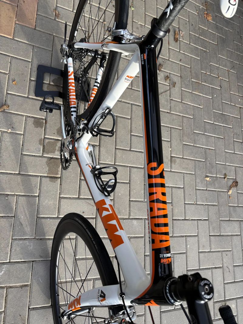 ⭐️ PRODEJ: Závodní karbonová silnička KTM Strada LC Racing