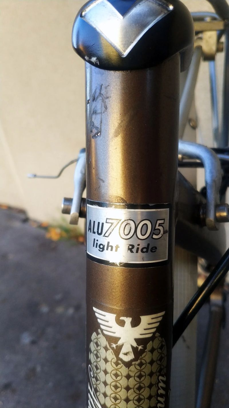 Dámské kolo Victoria Light Shimano Deore LX 3x9