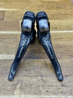 řadící a brzdové páky Shimano ST-6700