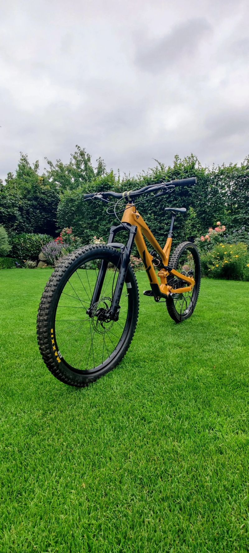 YT Industries Jeffsy Uncaged 8