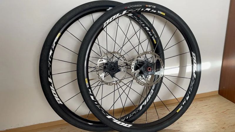 Zapletena kola Mavic 29
