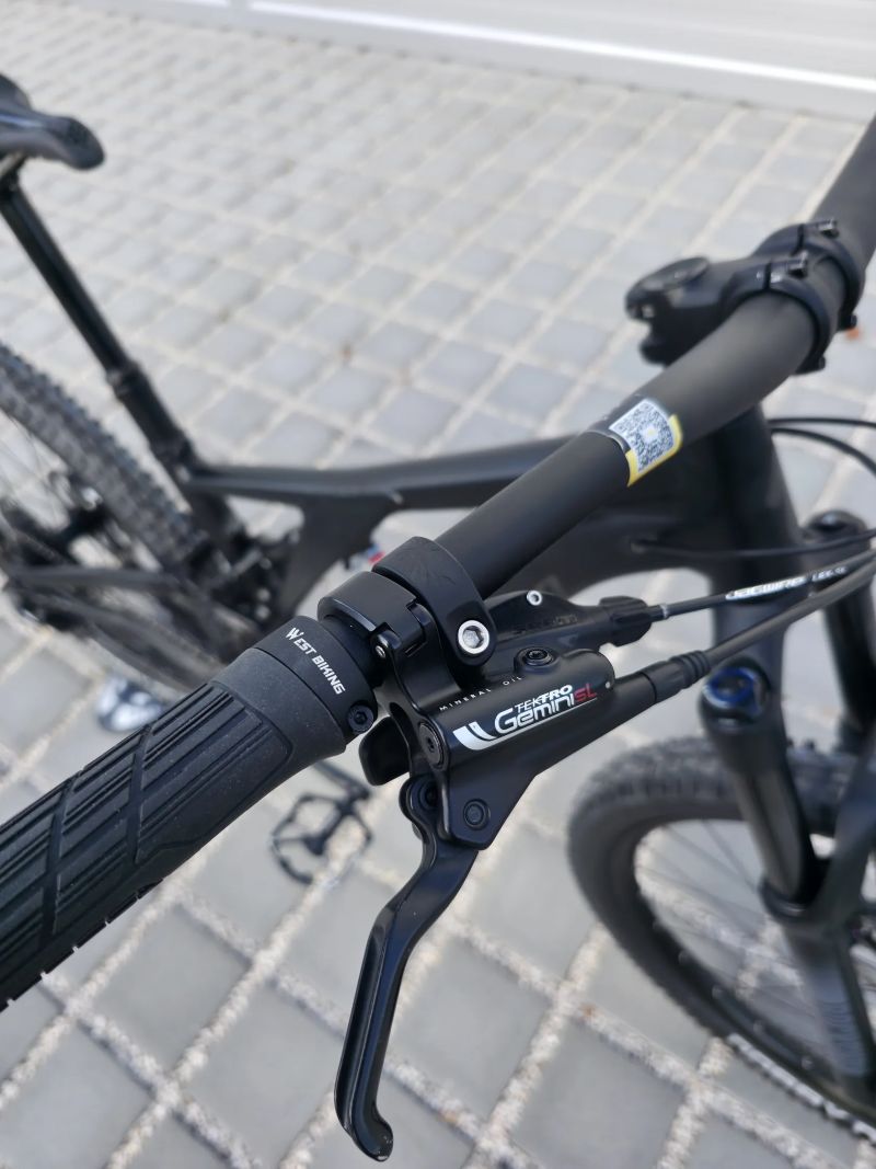 Horské kolo Specialized Stumpjumper Alloy 2022 29″ velikost M