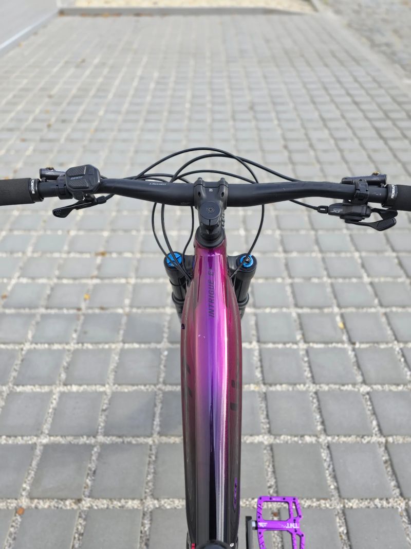 Elektrokolo Giant Liv Intrigue X E+ 1 29" 2022 velikost S