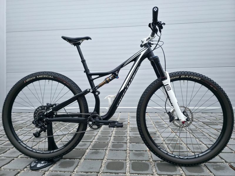 Horské kolo Specialized Stumpjumper FSR Elite 29″ velikost M