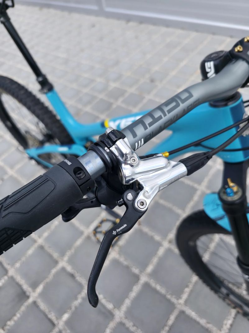 Horské kolo Yeti SB 5.5 Turg Carbon XTR 29″ velikost L