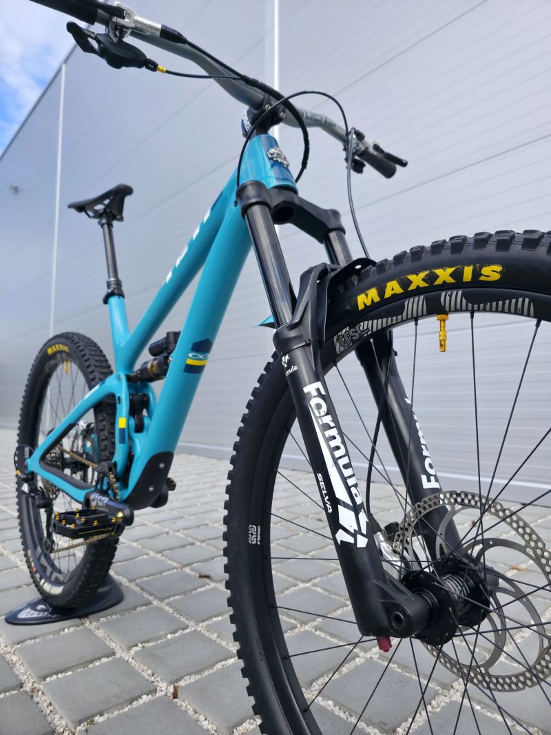 Horské kolo Yeti SB 5.5 Turg Carbon XTR 29″ velikost L