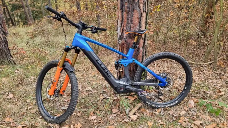 Cube Stereo Hybrid 160 HPC Actionteam + RideWrap polep rám a vidlice + čip