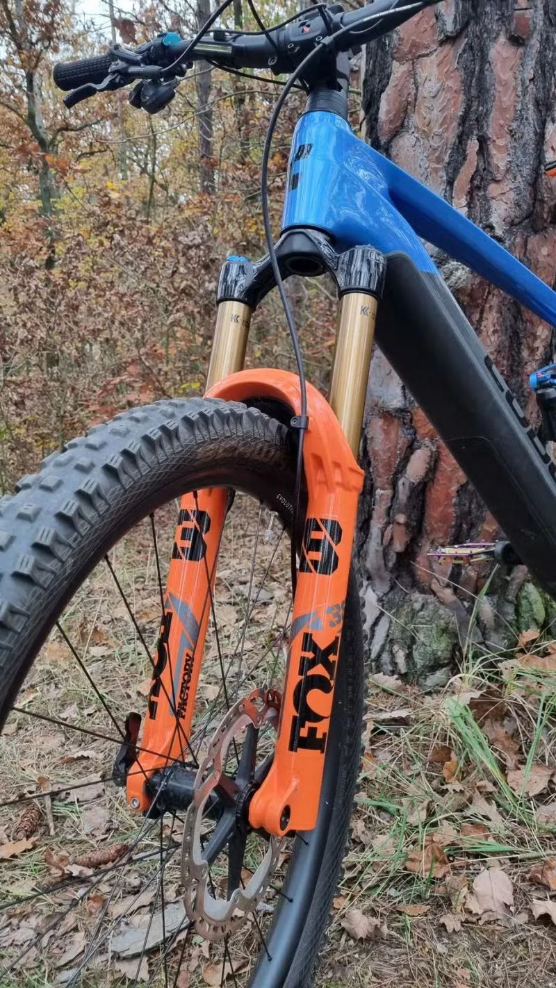 Cube Stereo Hybrid 160 HPC Actionteam + RideWrap polep rám a vidlice + čip