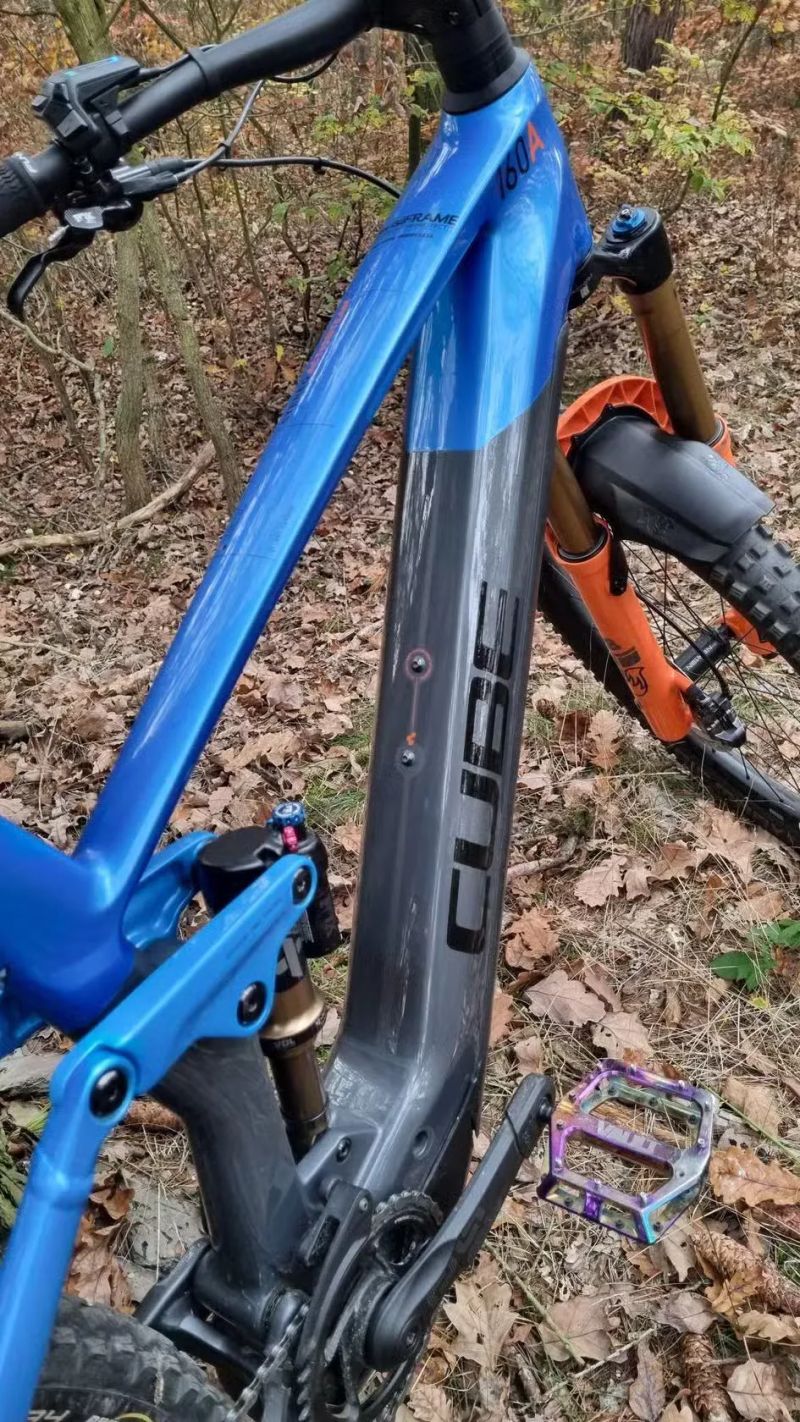 Cube Stereo Hybrid 160 HPC Actionteam + RideWrap polep rám a vidlice + čip