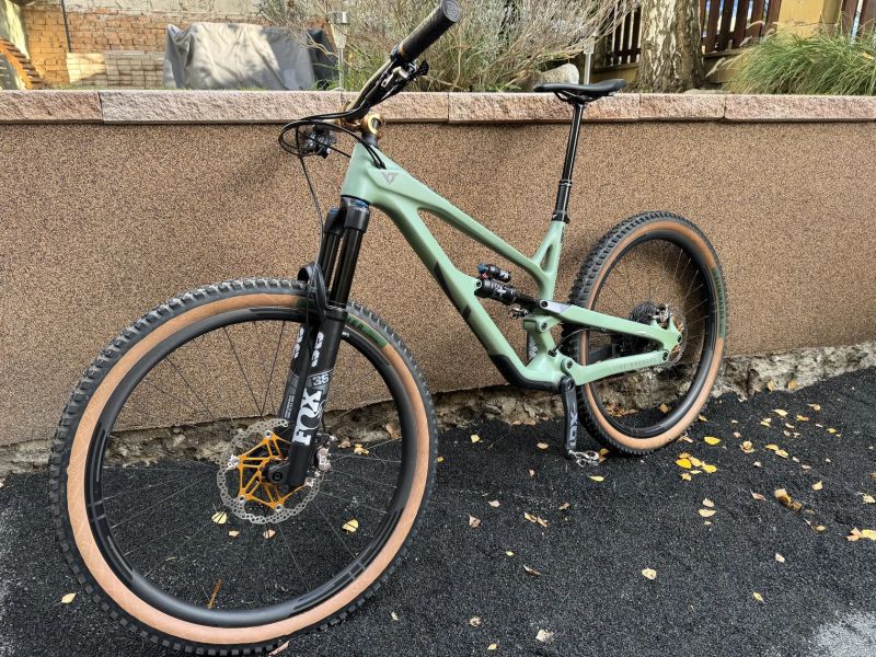 YT Jeffsy 29 carbon