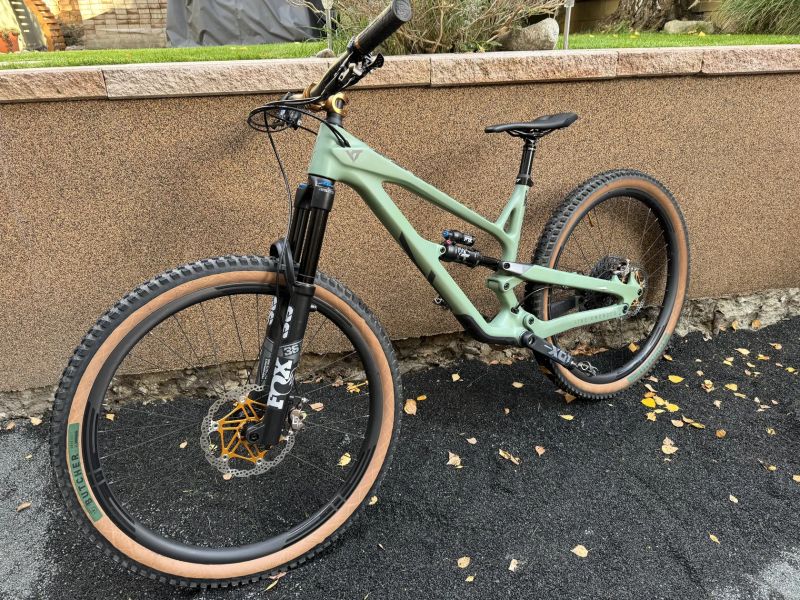 YT Jeffsy 29 carbon