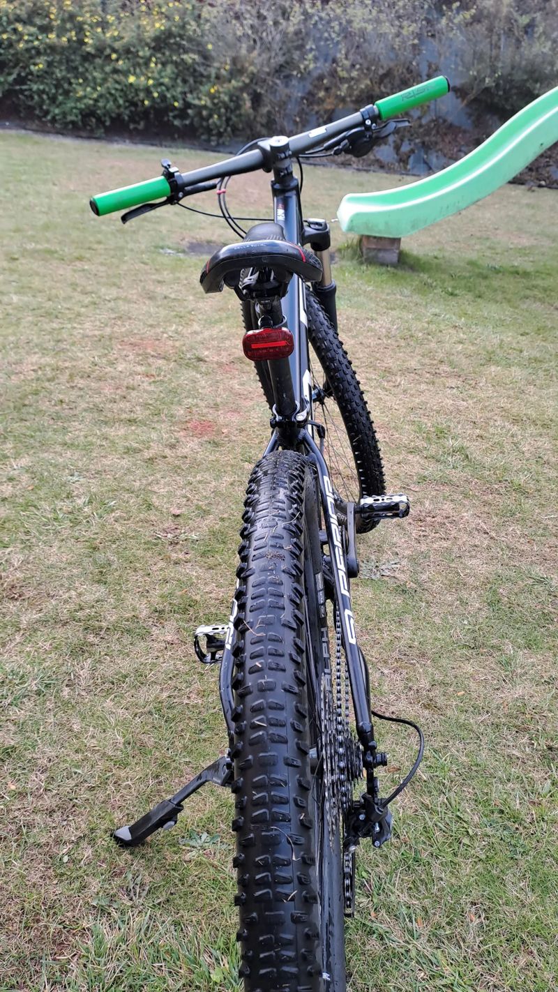 Superior Team 27 Elite velikost 13,5" XS