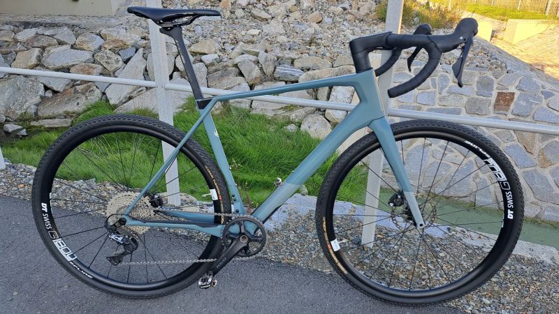 Superior X-Road karbon