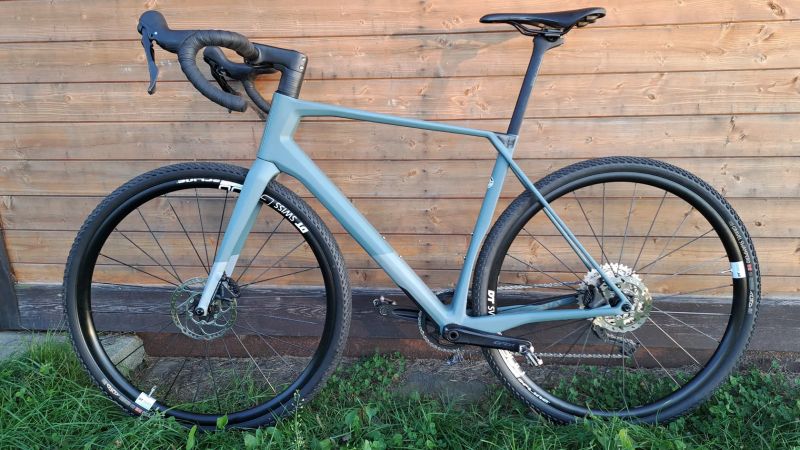 Superior X-Road karbon
