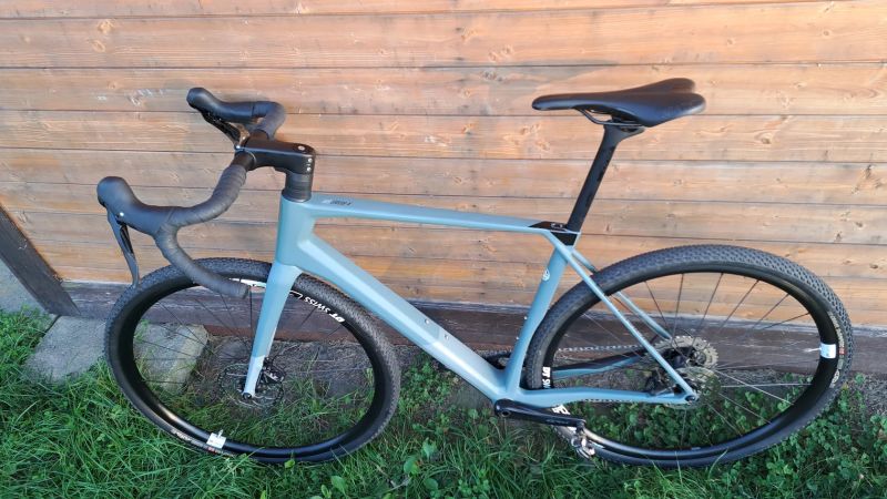 Superior X-Road karbon