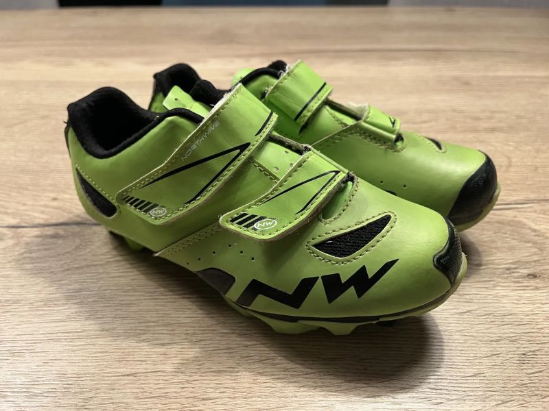 MTB tretry Northwave 34