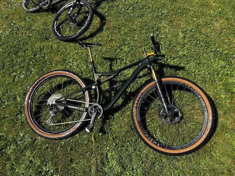 Orbea OIZ CUSTOM fox Factory Kashima 