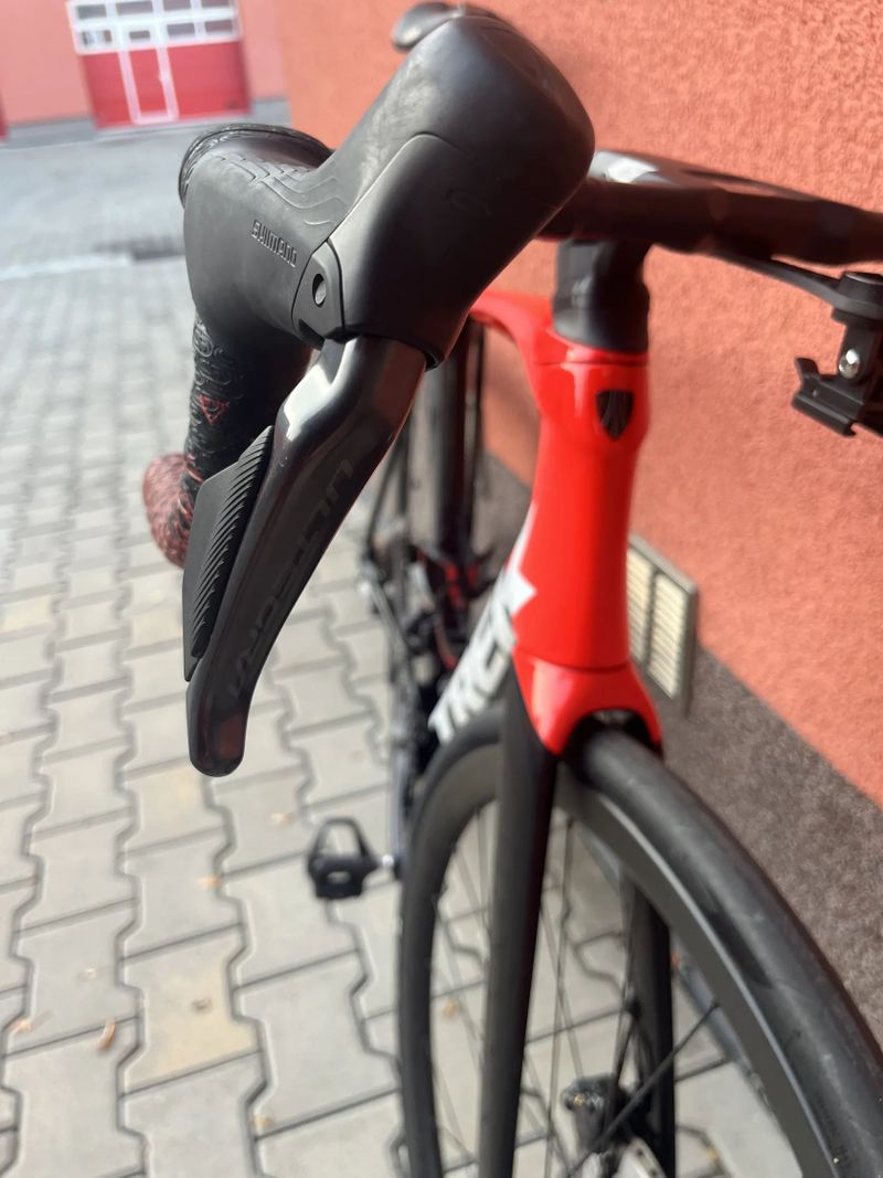 Trek Émonda SL 6 Pro, Ultegra Di2 8170, BLACK/RADIOACTIVE RED