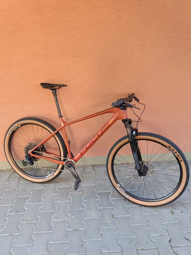 Focus RAVEN 8.8 custom