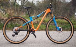 celoodpružené kolo Orbea OIZ M-Custom XTR Di2 10,48 kg vel. S