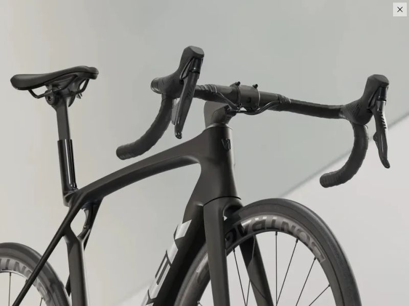 Zánovní kola Trek Madone SL 6 AXS Gen 8 M,L