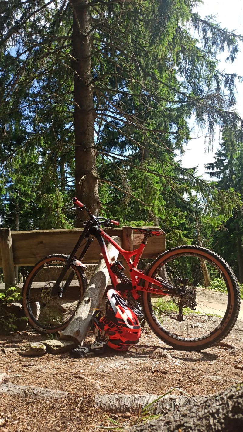 Commencal Commencal Supreme DH V4
