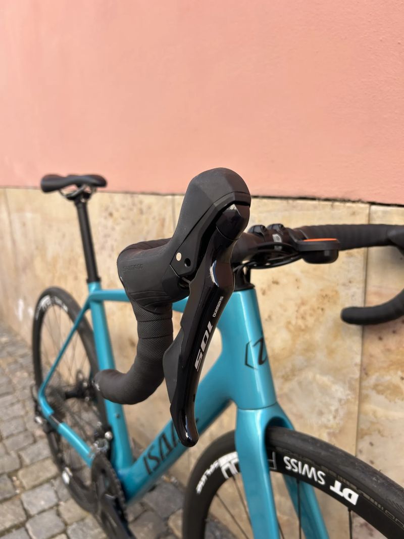 Silniční kolo Isaac Vitron – Shimano 105 R7000 (2x11), velikost M