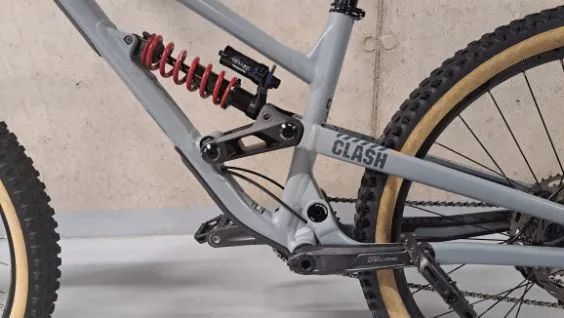 Prodám Commencal CLASH MMXXI