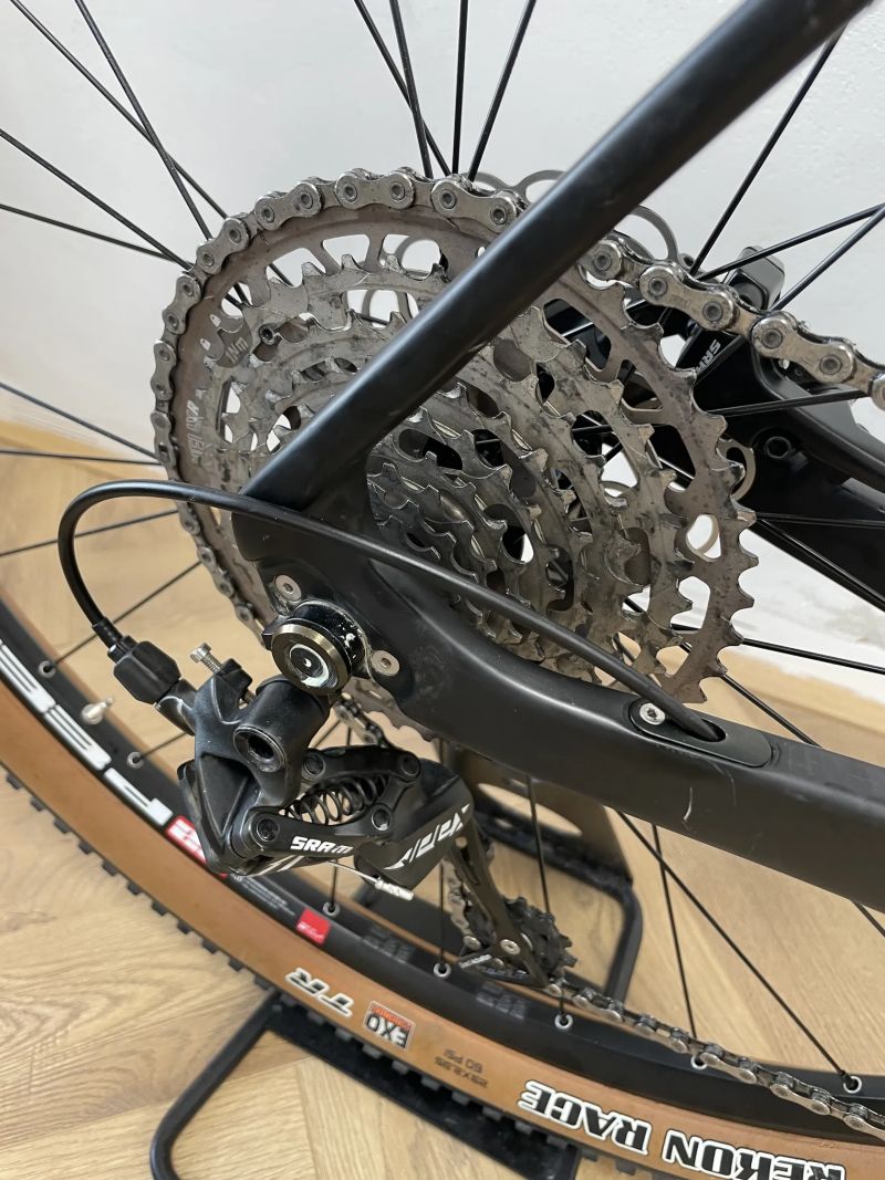 Quint Monster Gravel 21"