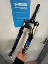 odpružené vidlice 27,5" FOX a Rock Shox (po servisu s guferami)