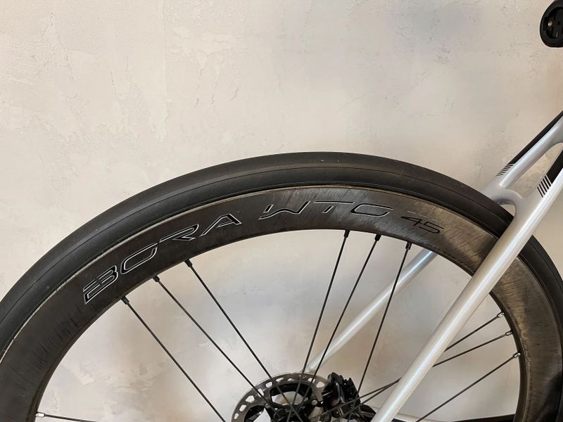 Basso Diamante, Shimano Dura-Ace, Bora WTO vel. 53