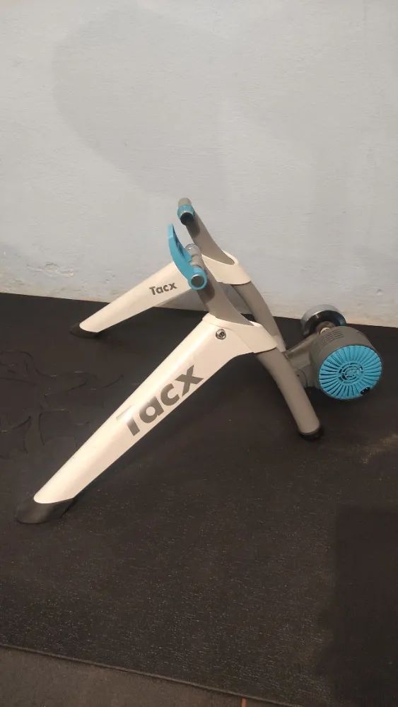 Cyklotrenažér Flow Smart T2240