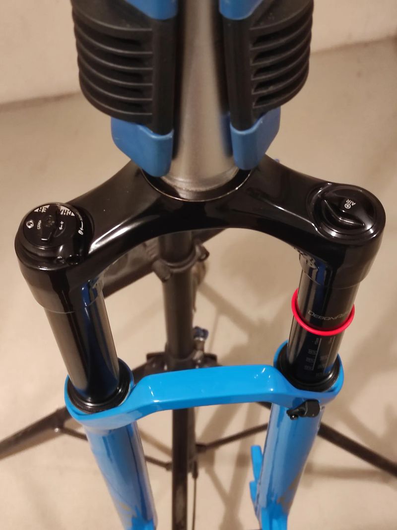 Prodám vidlici rock shox Sid ultimate carbon