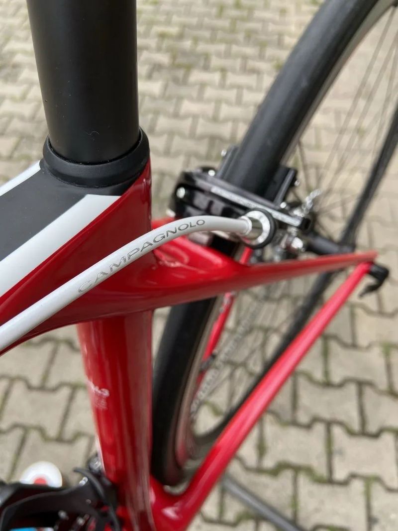 Canyon Ultimate CF SL - Campagnolo 11s