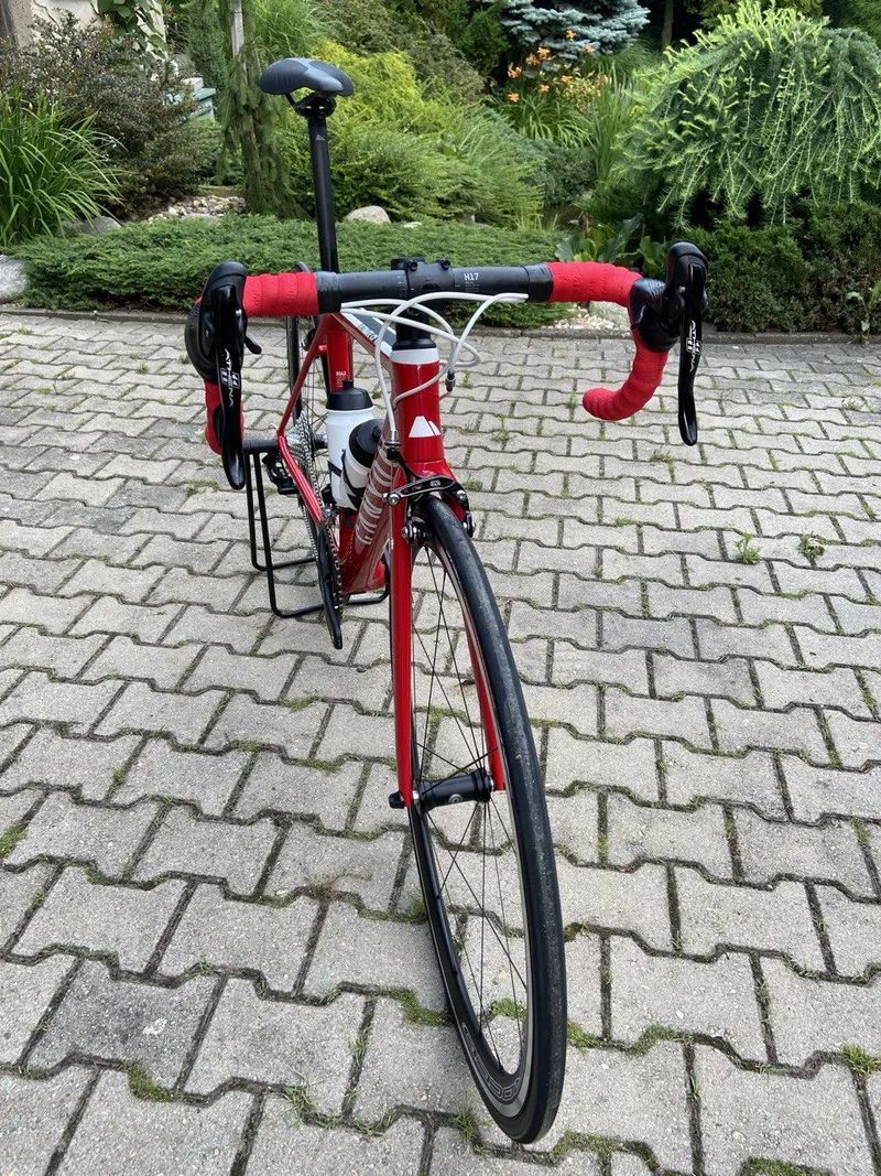 Canyon Ultimate CF SL - Campagnolo 11s