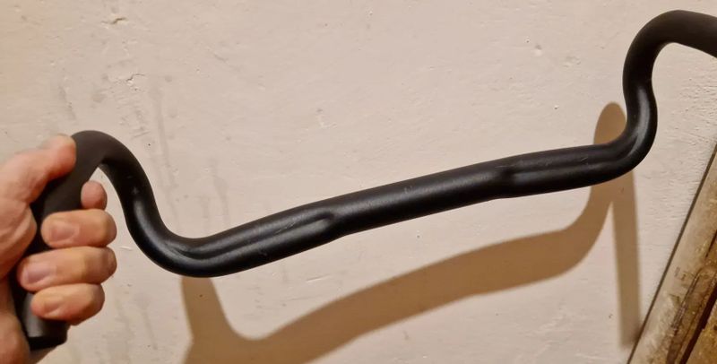 Řídítka Microtech XL Handlebar 420mm 