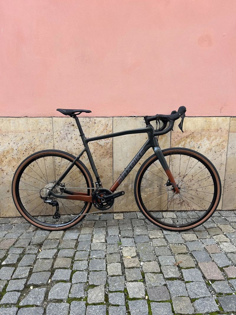 Karbonový gravel MAXBIKE GRAFEN GRX 2x12 L