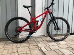 Norco Sight C9, karbonový rám, velikost M, Magura MT5, 150/140mm zdvihu